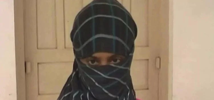 रात को ले जा रहा था भगाकर जब हो गई सुबह तो प्रेमिका का चेहरा देखकर पांव तले खिसक गई ज़मीनˈ