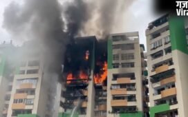 गाजियाबाद: गौर ग्रीन एवेन्यू में जलकर राख हुए कई फ्लैट, 10वीं मंजिल पर फंसा था वेंटिलेटर आश्रित मरीज