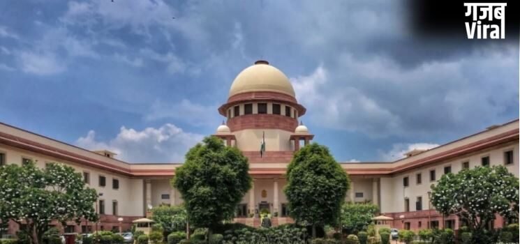 सबरीमाला रेफरेंस केस में पूरी हुई सुनवाई, धार्मिक स्थलों में महिलाओं के प्रवेश पर सुप्रीम कोर्ट ने फैसला रखा सुरक्षित सबरीमाला रेफरेंस केस में पूरी हुई सुनवाई, धार्मिक स्थलों में महिलाओं के प्रवेश पर सुप्रीम कोर्ट ने फैसला रखा सुरक्षित