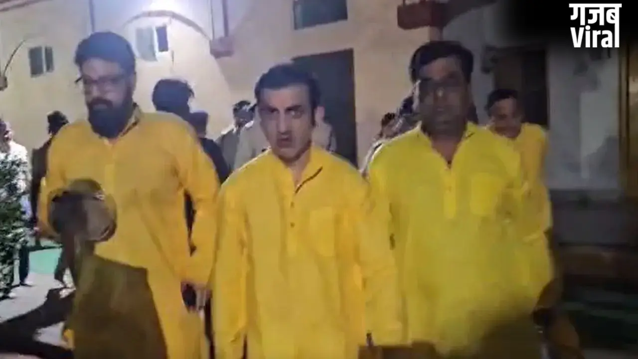 मां पीतांबरा के दर्शन करने दतिया पहुंचे हेड कोच गौतम गंभीर, धूमावती आरती में हुए शामिल​