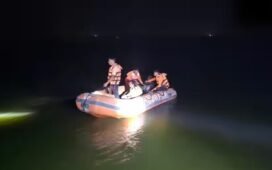हमीरपुर में बड़ा हादसा, यमुना नदी में नाव पलटने से मचा हाहाकार, तीन की मौत, SDRF का रेस्क्यू ऑपरेशन जारी