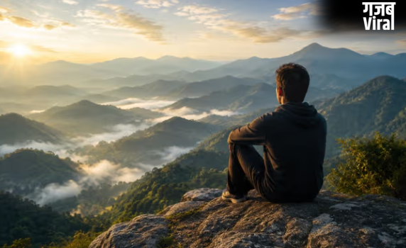 अकेले रहकर भी क्यों खुश रहते हैं कुछ लोग? आचार्य चाणक्य ने बताया बड़ा कारण​