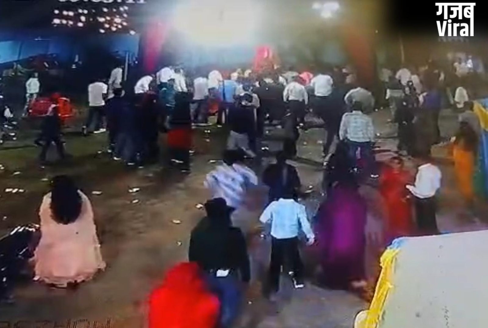 शादी समारोह में शराबियों का तांडव, लाठी-डंडों लोहे की रॉड से पिटाई, CCTV में कैद