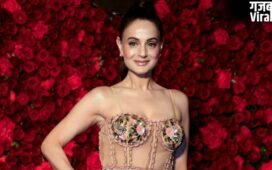 मौत को छूकर भारत लौटीं 'सकीना'! खाड़ी में मिसाइल अटैक के बीच फँसा Ameesha Patel का विमान, 24 घंटे बाद मुंबई में ली राहत की सांस