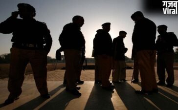 देर रात घरों में छापेमारी, Pakistan Army पर बलूच युवकों को उठाकर 'गायब' करने के नए आरोप लगे।​