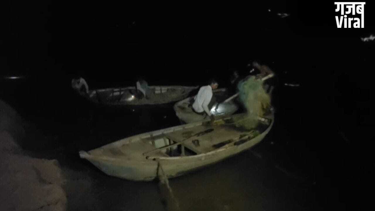 UP: हमीरपुर में बड़ा हादसा, यमुना नदी में नाव पलटी; 6 लोगों के डूबने की आशंका… सर्च ऑपरेशन जारी