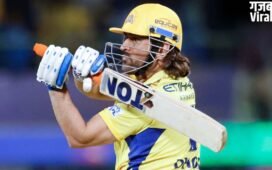 CSK में MS Dhoni के रोल पर कोच फ्लेमिंग का खुलासा, 'उन्होंने खेला नहीं, लेकिन प्रभाव बहुत बड़ा है'​