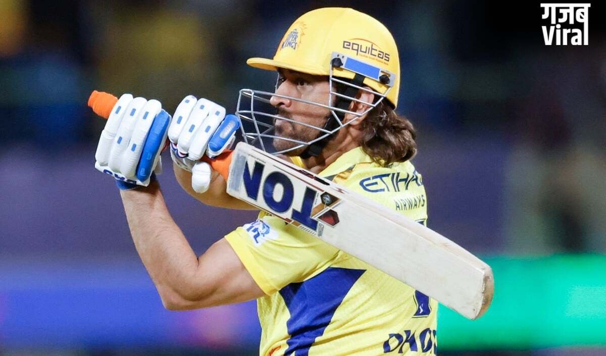 CSK में MS Dhoni के रोल पर कोच फ्लेमिंग का खुलासा, 'उन्होंने खेला नहीं, लेकिन प्रभाव बहुत बड़ा है'​