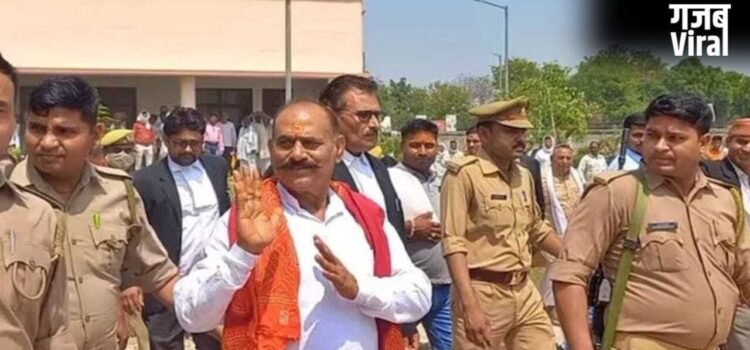 46 साल पुराने हत्याकांड में पूर्व बाहुबली विधायक विजय मिश्रा को उम्रकैद, कोर्ट ने लगाया एक लाख का जुर्माना​