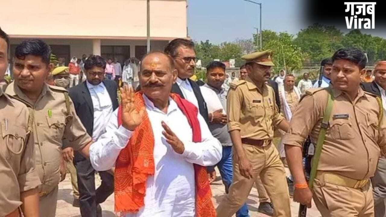 46 साल पुराने हत्याकांड में पूर्व बाहुबली विधायक विजय मिश्रा को उम्रकैद, कोर्ट ने लगाया एक लाख का जुर्माना​
