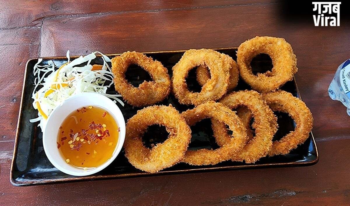 Sooji Chilli Rings: समोसे-पकौड़े हुए पुराने, इस Weekend ट्राई करें Super Crispy Sooji Rings, नोट करें Recipe