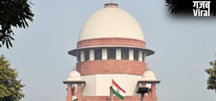 मजदूर हैं, आतंकवादी नहीं… नोएडा में प्रदर्शन के दौरान गिरफ्तारी पर सुप्रीम कोर्ट ने लगाई UP पुलिस को फटकार​