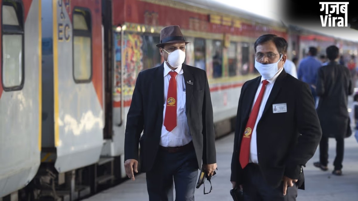 रेलवे का बड़ा फैसला! अब कैमरे में कैद होगी टिकट चेकिंग, नए अवतार मे नजर आएंगे TTE​