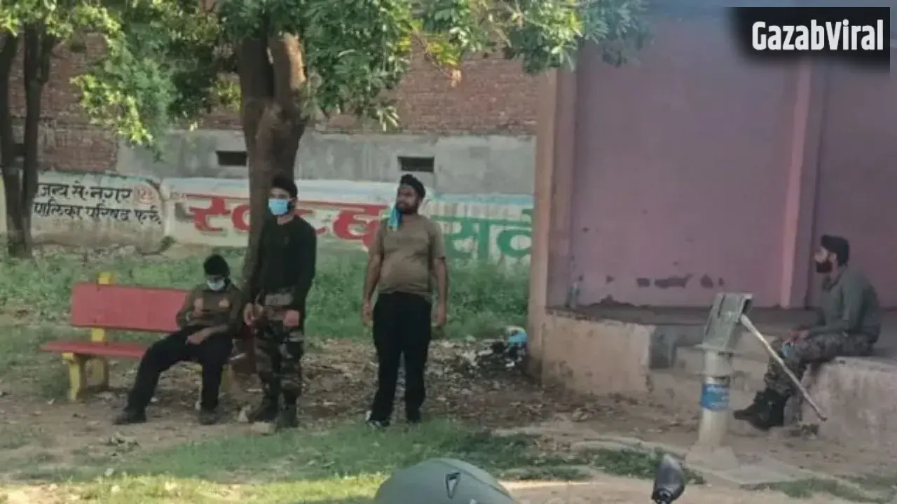 Farrukhabad News: खाली बैरक में फंदे से लटका मिला अग्निवीर का शव, बदबू आने पर हुआ खुलासा; जांच में जुटी पुलिस