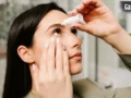 Eye Strain Relief: स्क्रीन टाइम बढ़ने से परेशान हैं? आंखों को आराम देंगे ये आयुर्वेदिक उपाय​