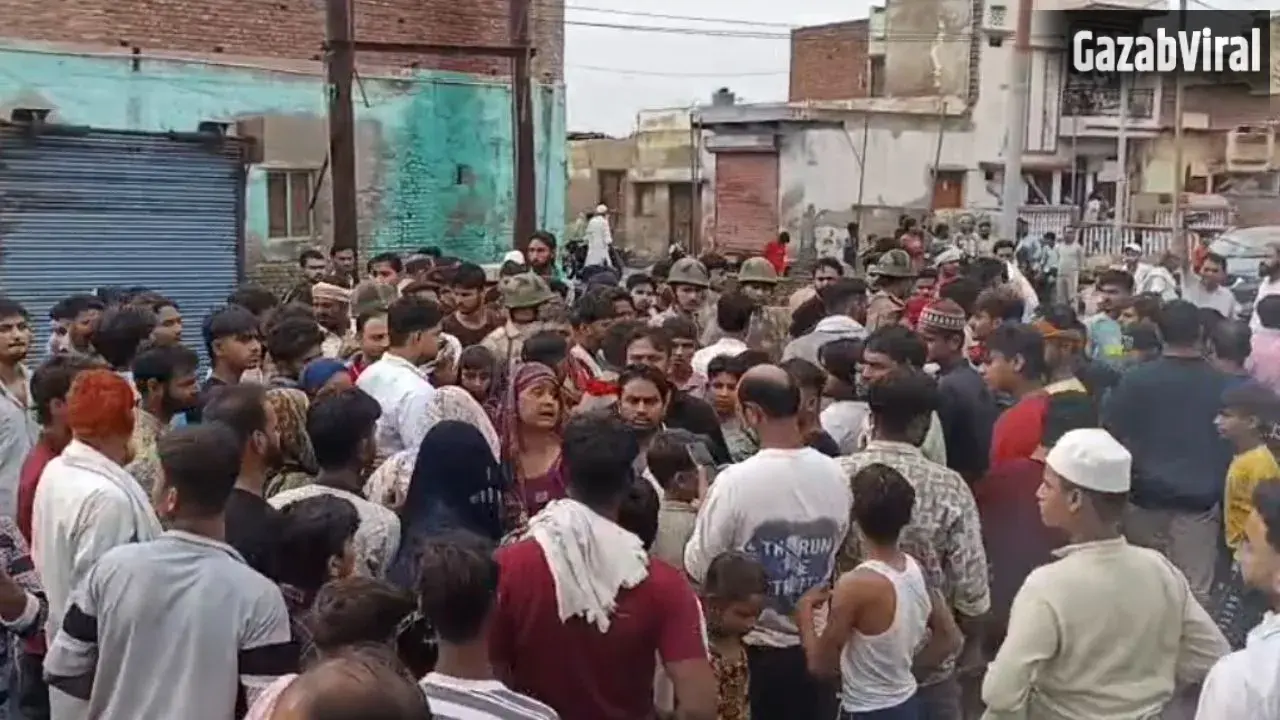 Mathura: लेनदेन के विवाद में खूनी संघर्ष, पथराव में एक युवक की मौत; पुलिस के खिलाफ जमकर हुई नारेबाजी