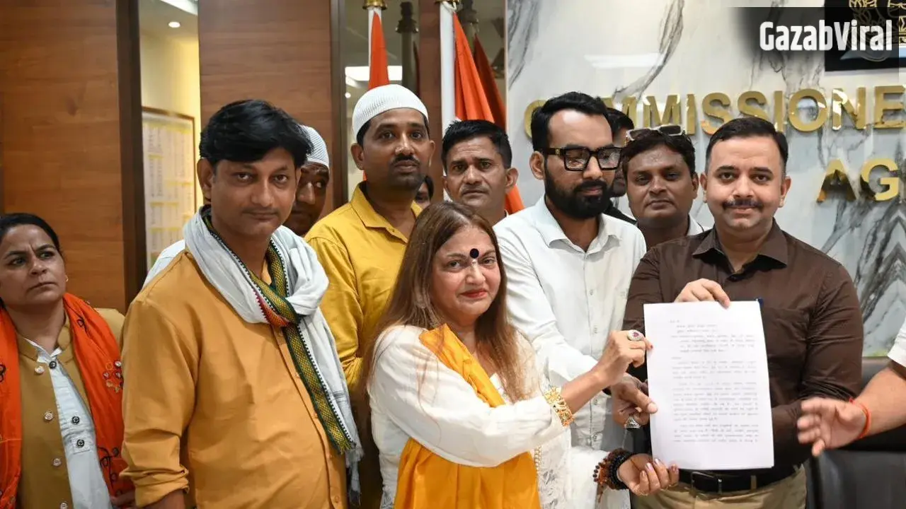 आगरा में नाज़िया इलाही के खिलाफ कार्रवाई की मांग, सशक्त पीली सेना ने डीसीपी को सौंपा ज्ञापन​