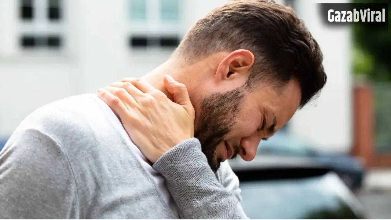 Pinched Nerve Problem: क्या होती है दबी हुई नसों की समस्या, जिससे जूझ रहे हैं सिंगर सोनू निगम?