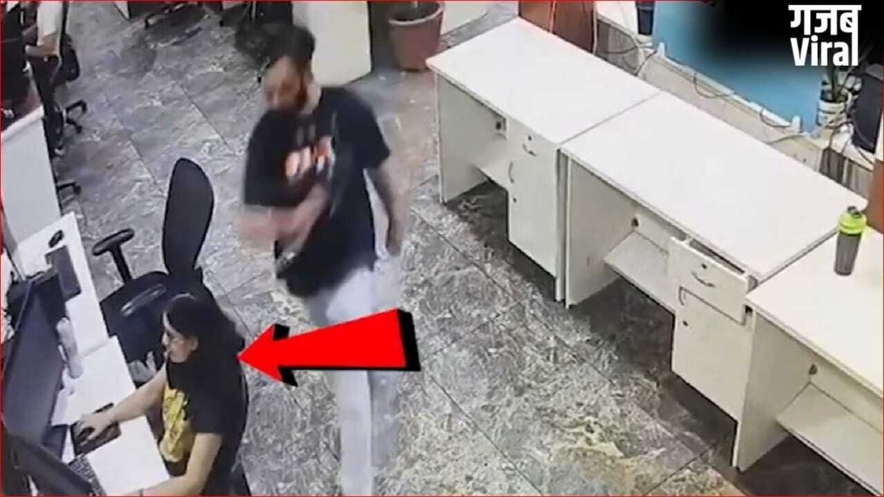 Mohali: ब्रेकअप के 6 महीने बाद बोला- फिर से करते हैं रिश्ते की शुरुआत, नहीं मानी एक्स-गर्लफ्रेंड तो चाकू गोदकर मार डाला, CCTV में कैद वारदात​
