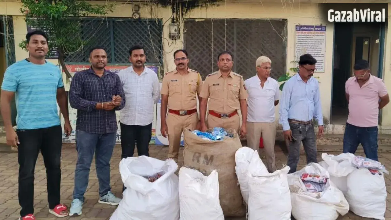 अकोला में पुलिस की बड़ी कार्रवाई, सिंधी कैंप से ढाई लाख रुपये का प्रतिबंधित गुटखा जब्त​