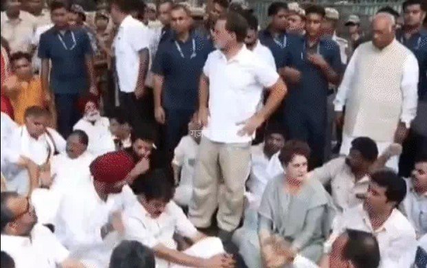 NEET पेपर पर लड़ाई PM मोदी के घर तक आई, राहुल गांधी बैठे धरने पर-मचा हडकंप​