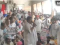 वाराणसी में मीट कारोबारियों का बड़ा प्रदर्शन, नगर आयुक्त के आश्वासन के बाद मिली राहत