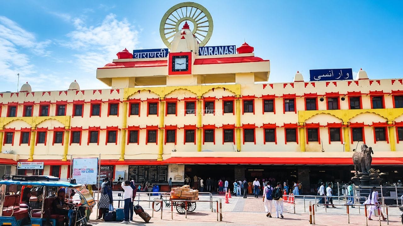 सावन में ‘नॉनवेज फ्री’ रहेगा वाराणसी कैंट स्टेशन, 183 CCTV कैमरों से होगी 24 घंटे निगरानी​