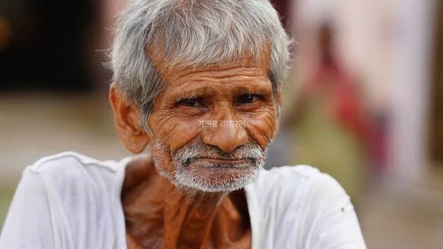 पत्नी के कहने पर पति अपने बुजुर्ग पिता को वृद्धाश्रम छोड़कर आ गया जब वह वापस घर आ रहा था तो कुछ देर बाद…