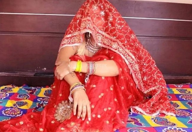 शादी की रात पति के बारे में पता चला कुछ ऐसा, पत्नी ने लव मैरिज के 24 घंटे बाद डाली तलाक की अर्जी​​​