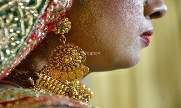 दुल्हन ने शादी की रात सेक्स से किया इनकार, दूल्हा बोलाः लडकी नही ये तो…मची खलबली​​​