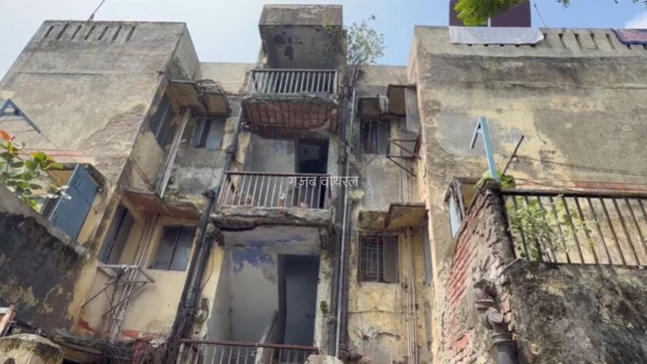 नोएडा में 128 जर्जर फ्लैट्स पर अथॉरिटी का एक्शन, परिवारों को खाली करने का नोटिस