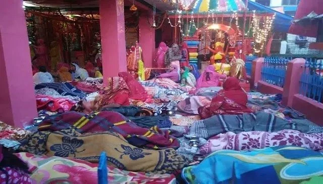 ये हैं वो चमत्कारिक मंदिर जहां फर्श पर सोने मात्र से प्रेग्नेंट होती हैं निसंतान महिलाएं​​​