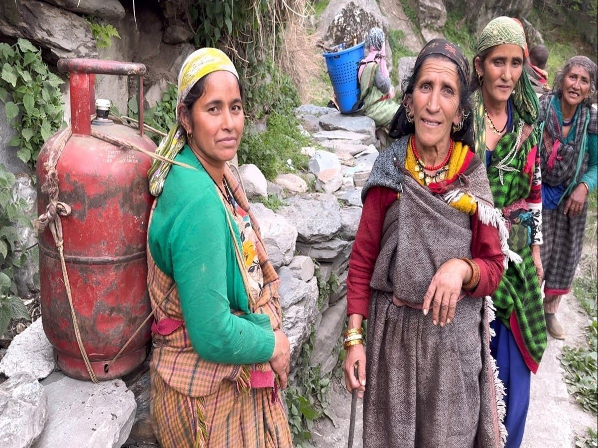 भारत का सबसे रहस्यमई गांव! नहीं चलता भारत का कानून, पुलिस का होना भी बेकार​​​