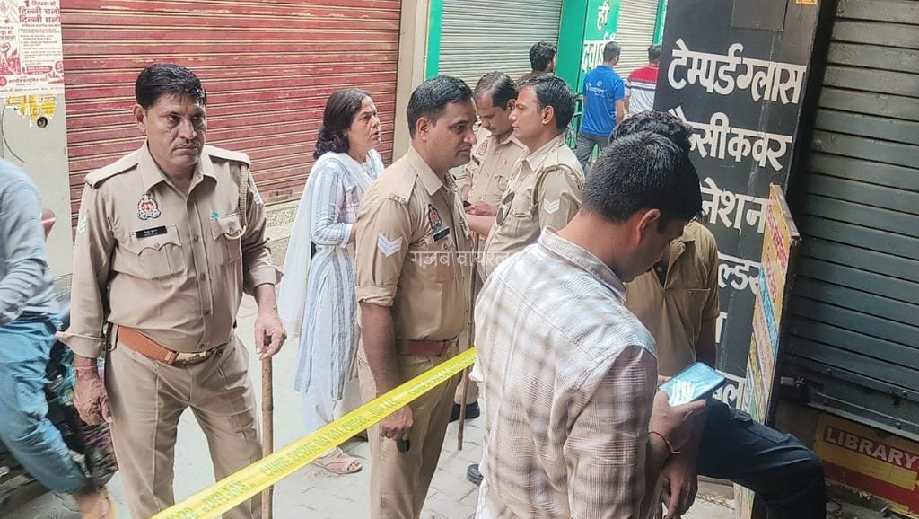 बागपत में मर्डर…. हथौड़े से वारकर युवक की हत्या, चाय दुकानदार दंपत्ति पर आरोप