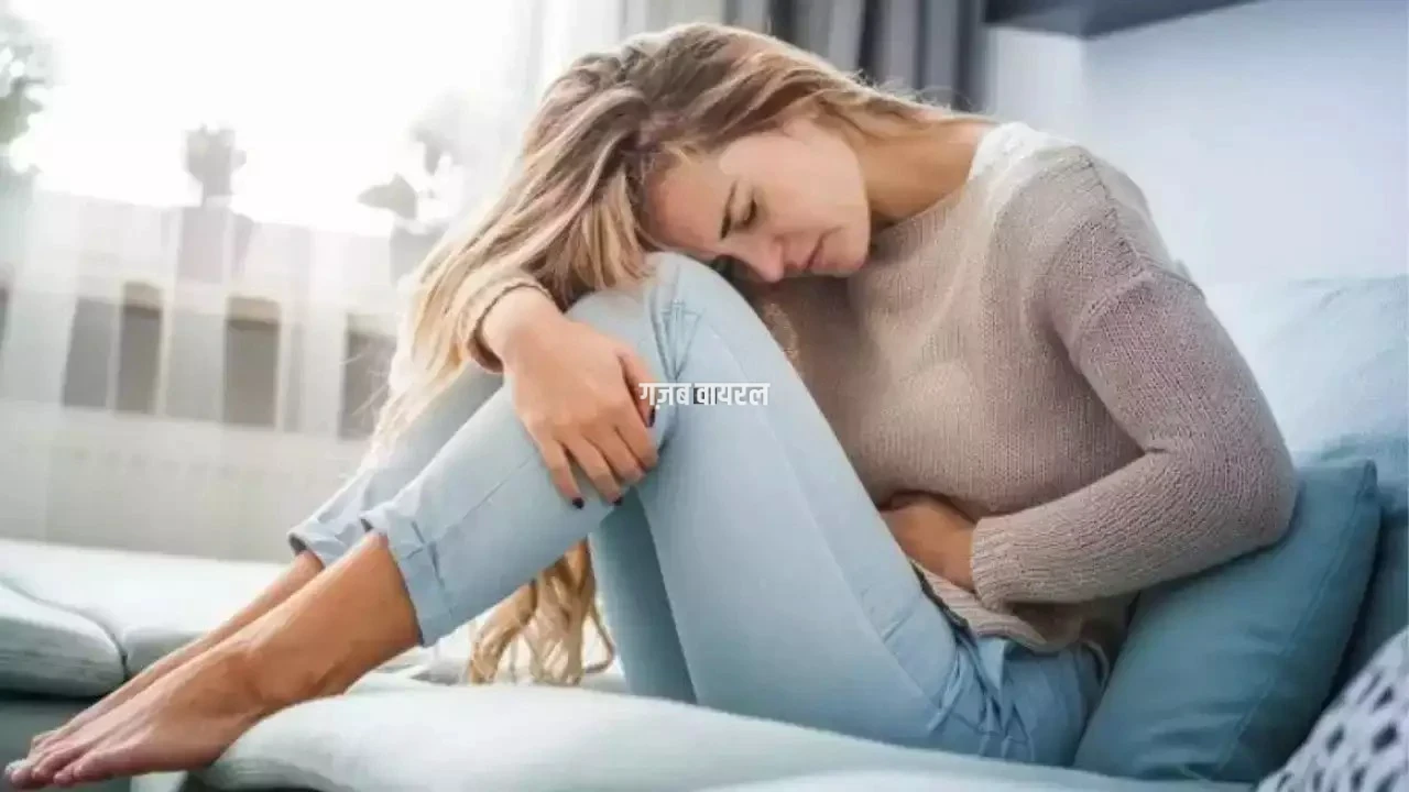 पीरियड्स में सेक्स करने से दर्द कम होता है? जानें चौंकाने वाला सच!